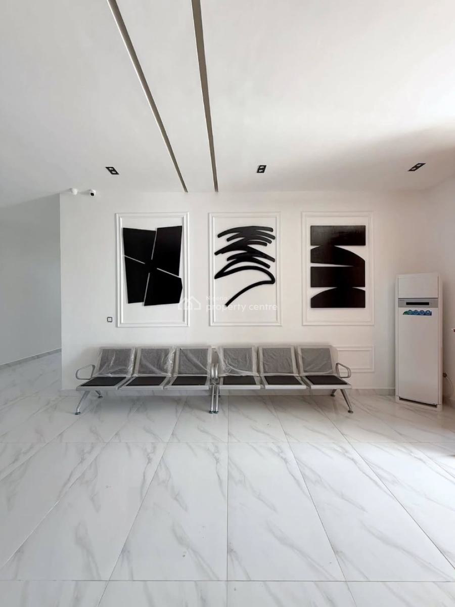 Lovely 2 Bedroom Apartment with Swimming Pool, Lekki Phase 1, Lekki, Lagos, Block of Flats for Sale