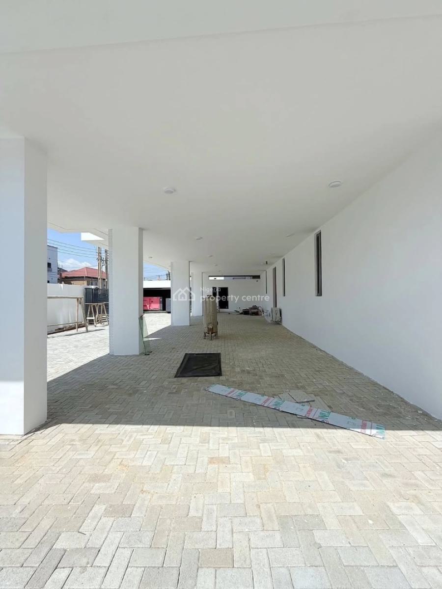 Lovely 2 Bedroom Apartment with Swimming Pool, Lekki Phase 1, Lekki, Lagos, Block of Flats for Sale