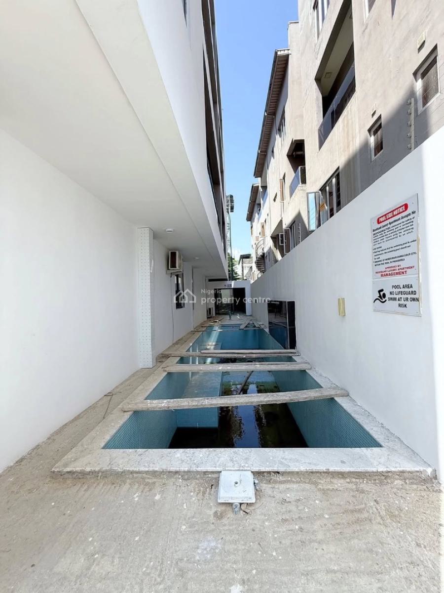 Lovely 2 Bedroom Apartment with Swimming Pool, Lekki Phase 1, Lekki, Lagos, Block of Flats for Sale