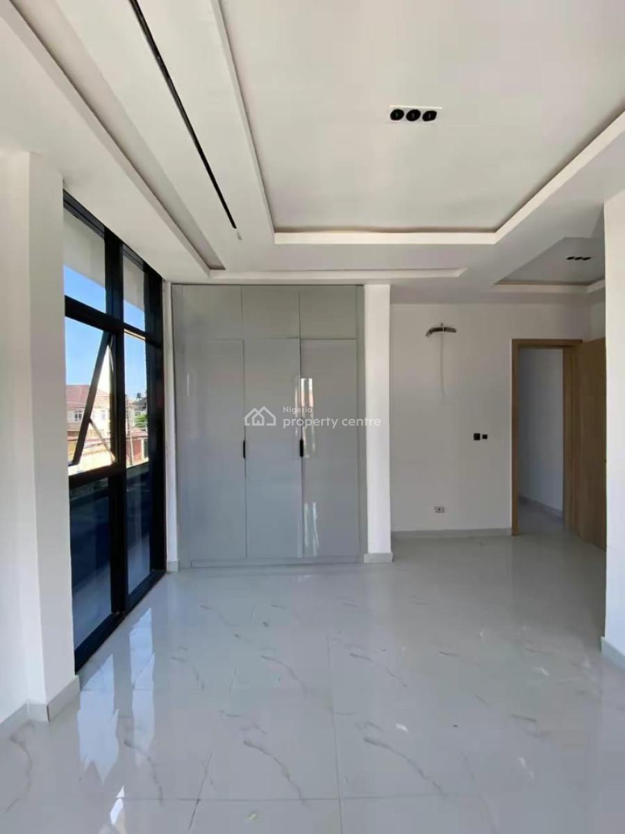 Spacious 4 Bedroom Terrace Duplex with Bq, Lekki Phase 1, Lekki, Lagos, Terraced Duplex for Sale