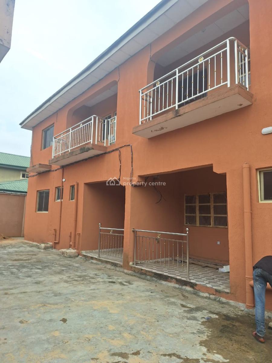 Spacious Mini Flat, Gra Phase 1, Magodo, Lagos, Mini Flat (room and Parlour) for Rent