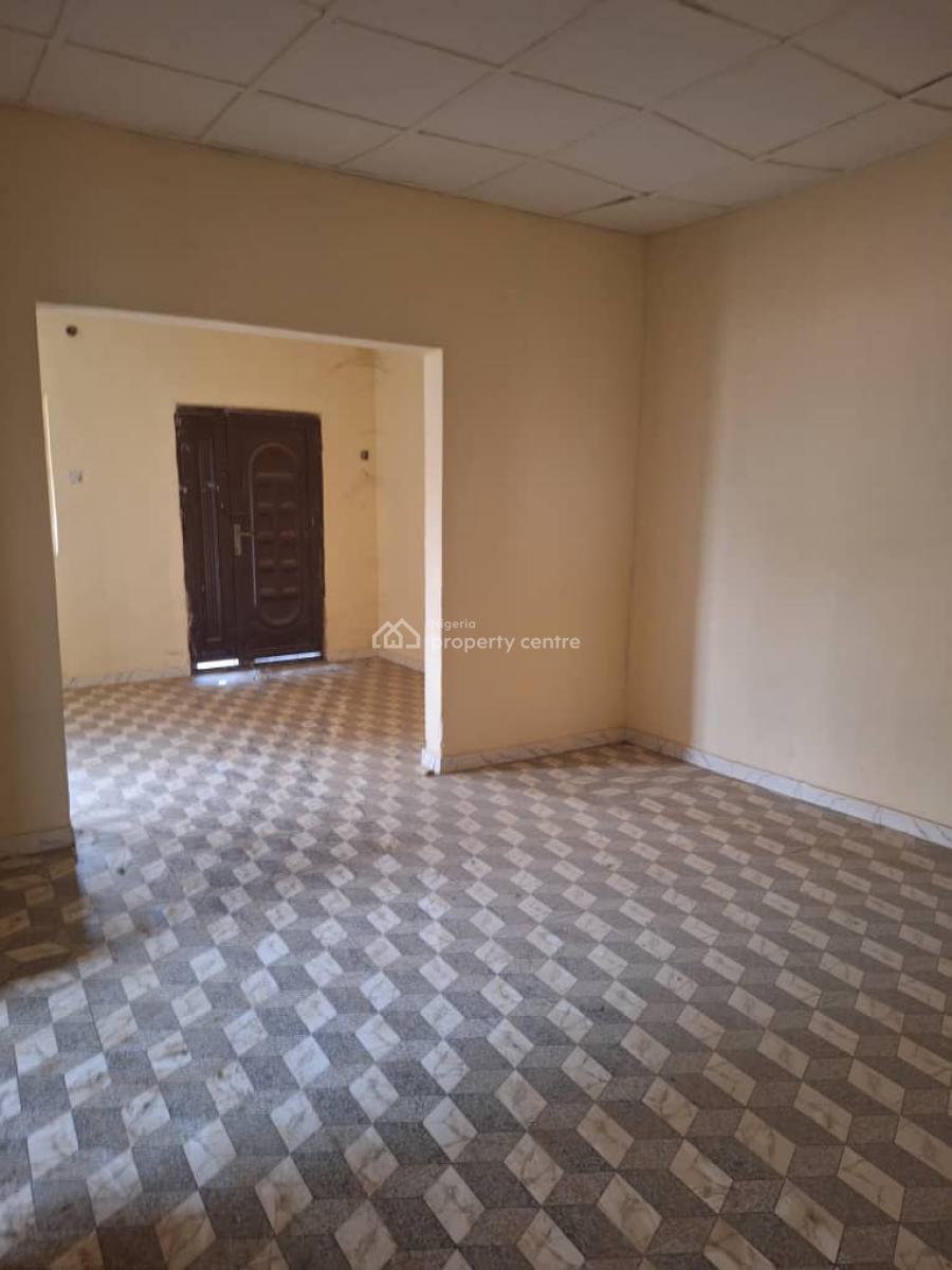 Spacious Mini Flat, Gra Phase 1, Magodo, Lagos, Mini Flat (room and Parlour) for Rent