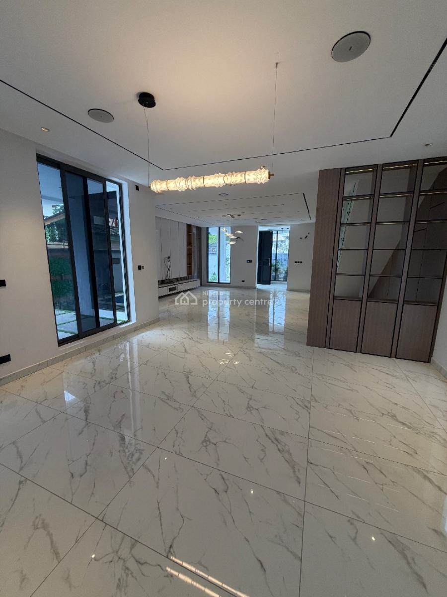 Spacious 5 Bedroom Fully Detached House with Pool, Lekki Phase 1, Lekki, Lagos, Detached Duplex for Sale