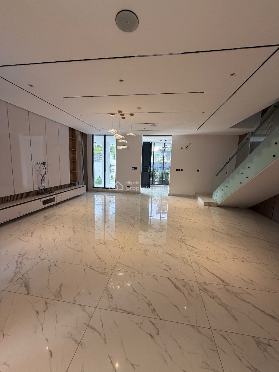 Spacious 5 Bedroom Fully Detached House with Pool, Lekki Phase 1, Lekki, Lagos, Detached Duplex for Sale