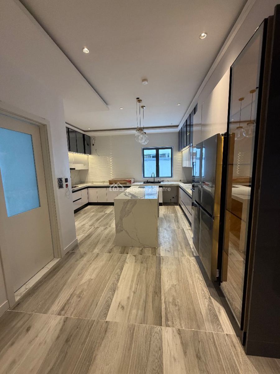 Spacious 5 Bedroom Fully Detached House with Pool, Lekki Phase 1, Lekki, Lagos, Detached Duplex for Sale