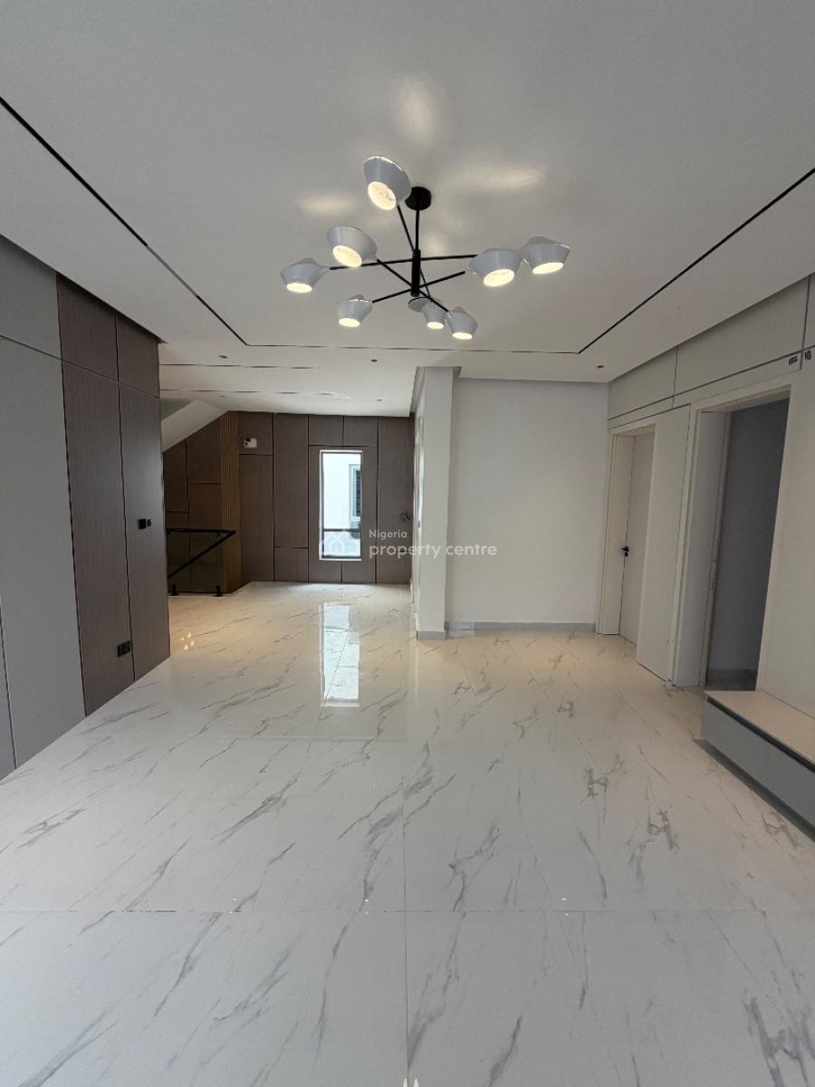 Spacious 5 Bedroom Fully Detached House with Pool, Lekki Phase 1, Lekki, Lagos, Detached Duplex for Sale