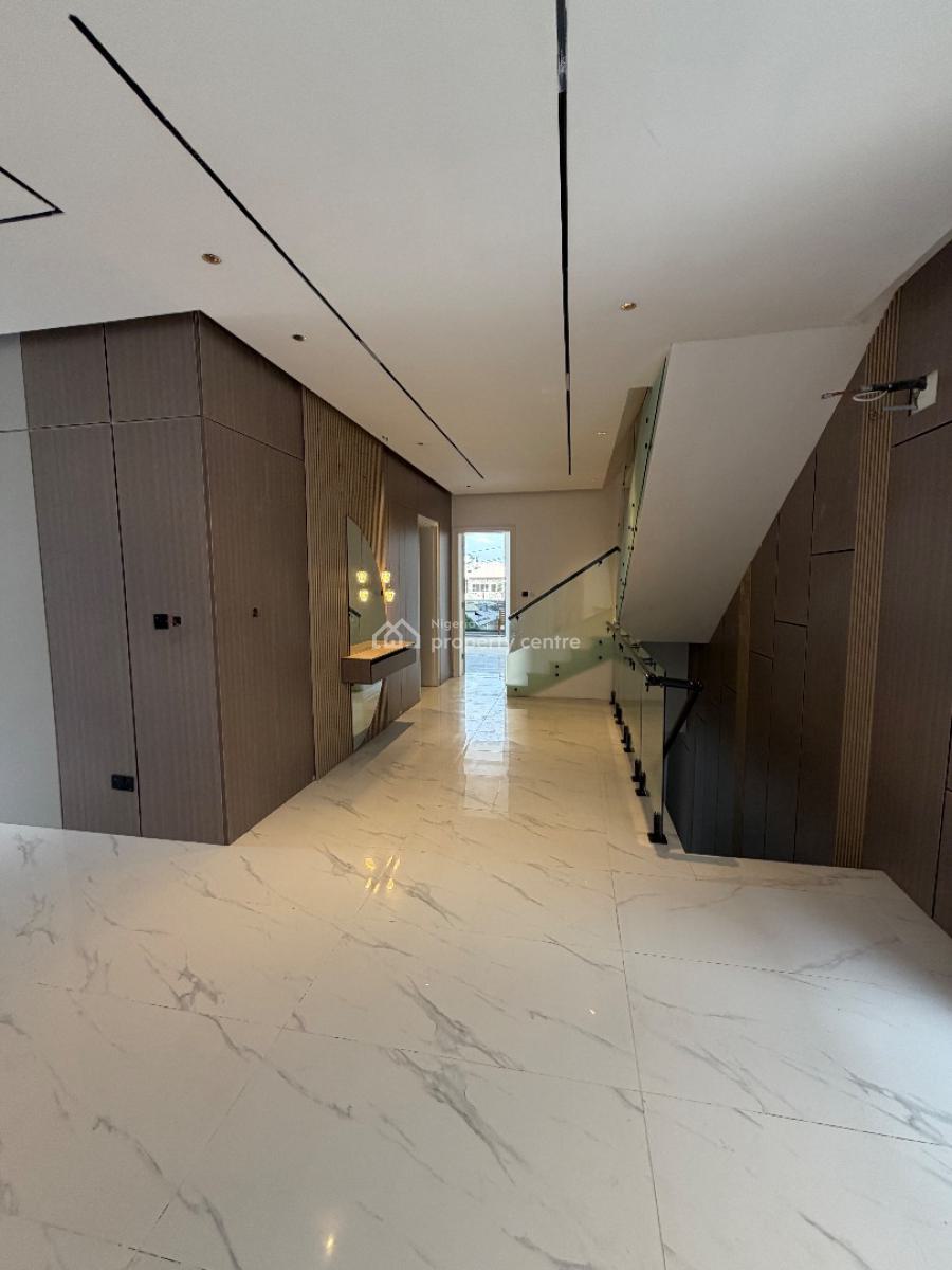 Spacious 5 Bedroom Fully Detached House with Pool, Lekki Phase 1, Lekki, Lagos, Detached Duplex for Sale