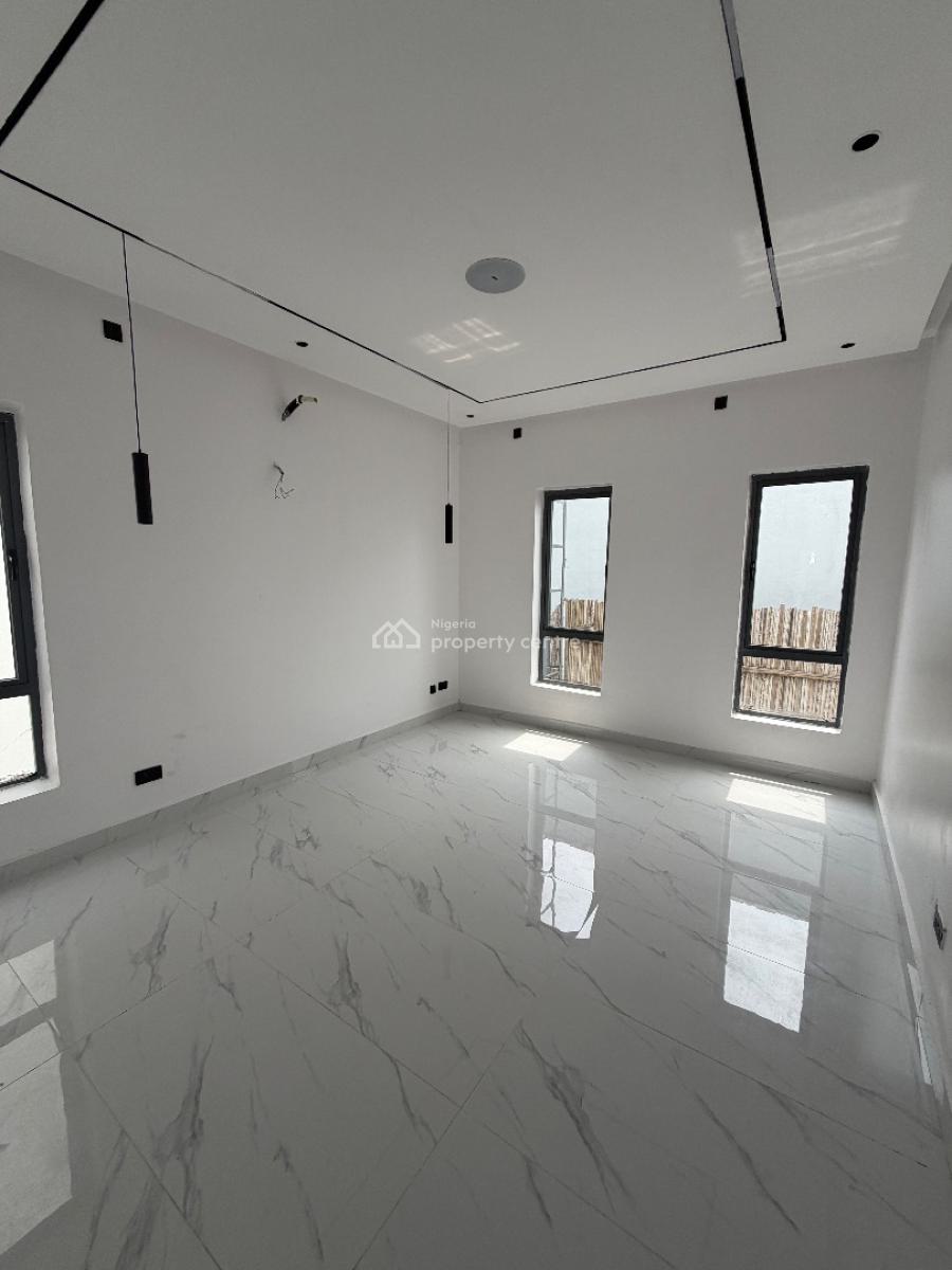 Spacious 5 Bedroom Fully Detached House with Pool, Lekki Phase 1, Lekki, Lagos, Detached Duplex for Sale