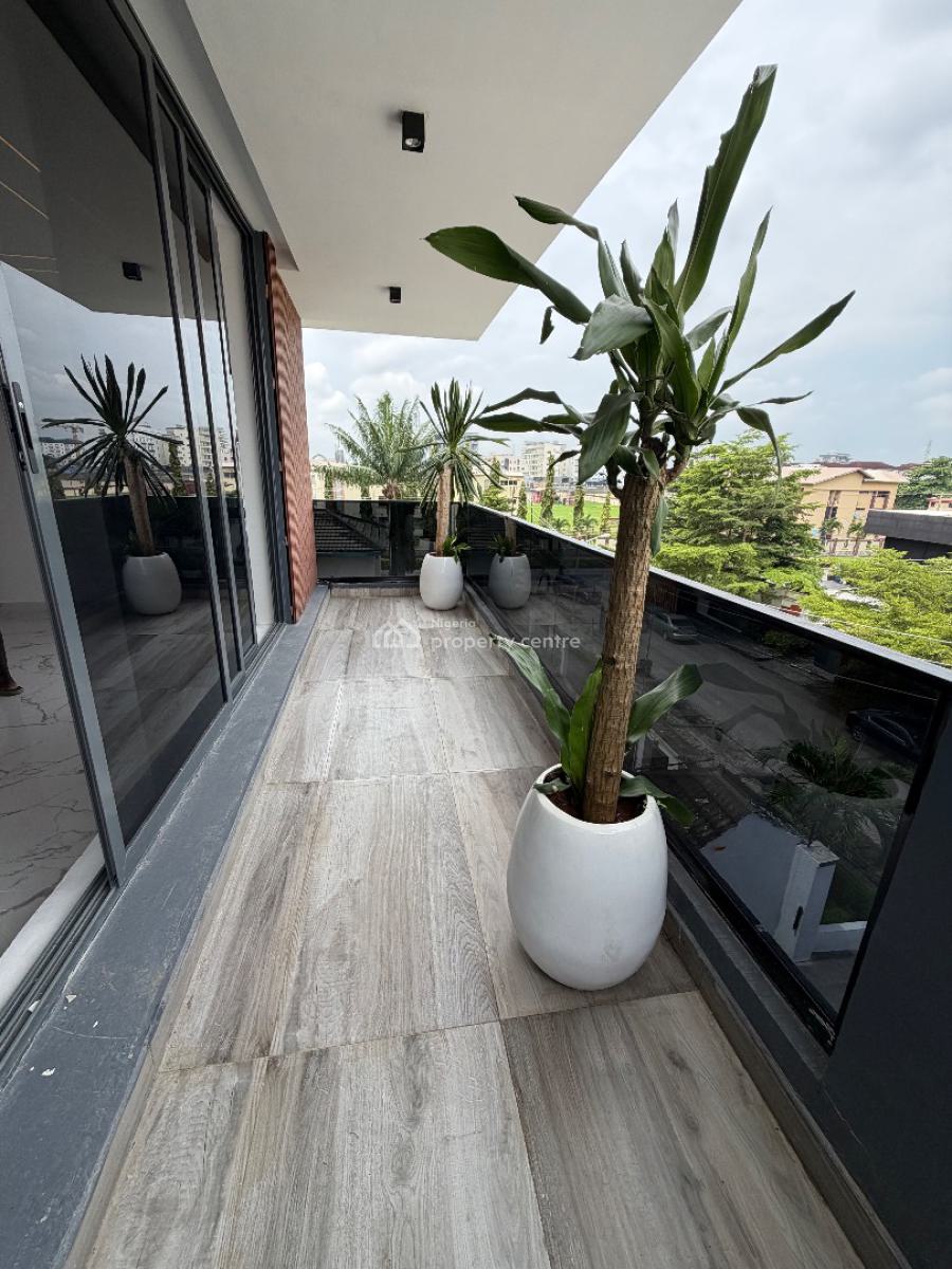 Spacious 5 Bedroom Fully Detached House with Pool, Lekki Phase 1, Lekki, Lagos, Detached Duplex for Sale