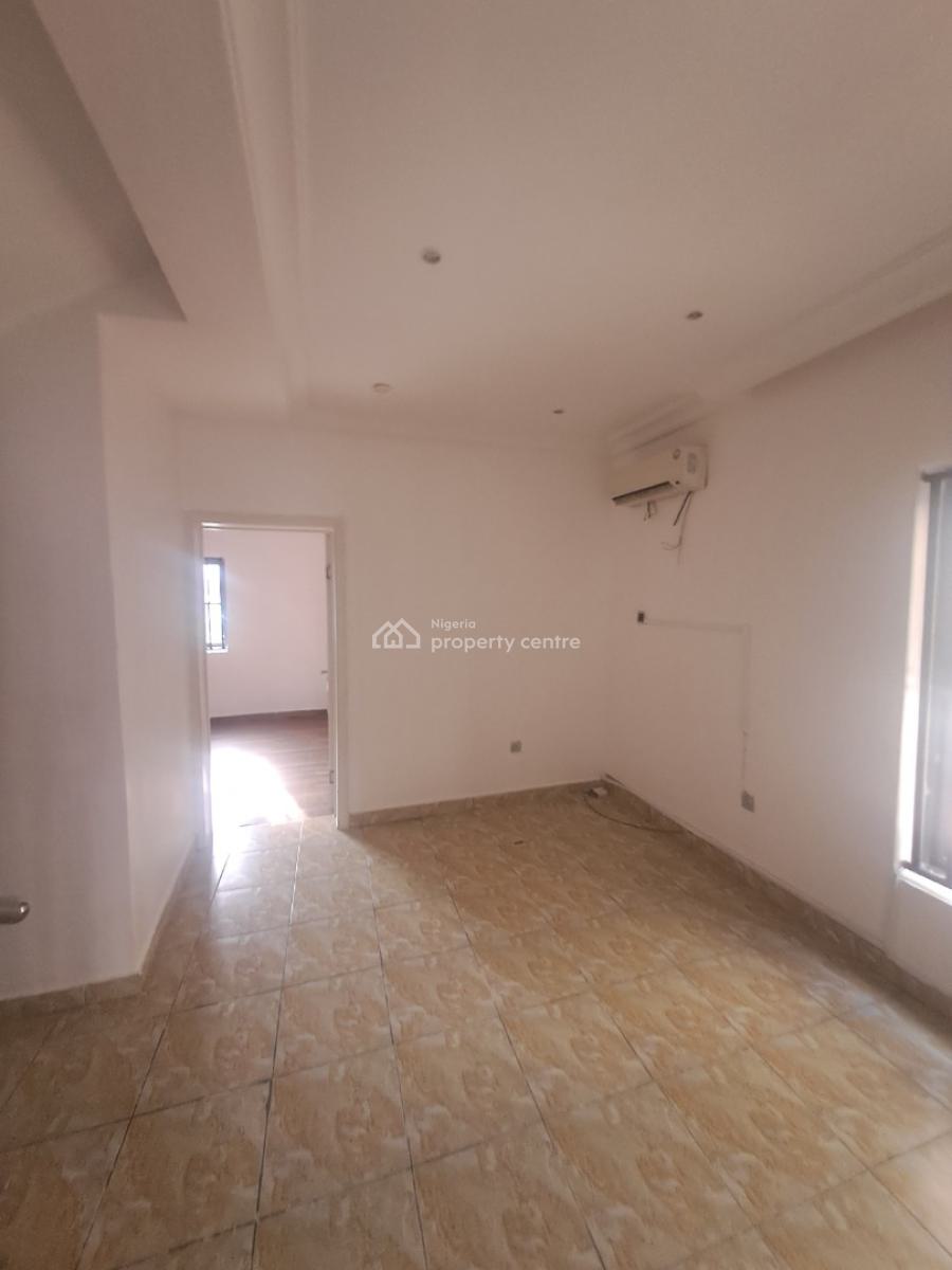 Well Built Serviced 4 Bedroom Terrace with Pool and Bq, Chevron, Lekki, Lagos, Terraced Duplex for Rent