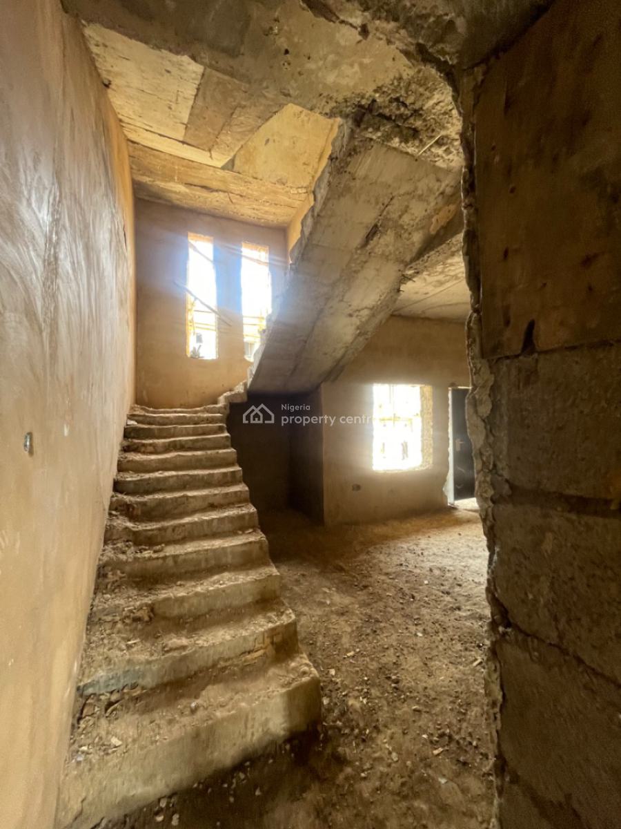 Luxury 4 Bedroom Penthouse, By Kia Academy, Wuye, Abuja, Terraced Duplex for Sale