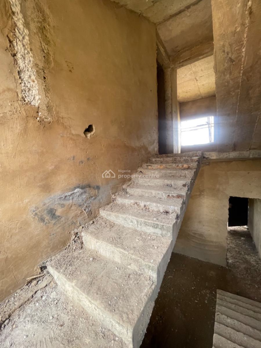 Luxury 4 Bedroom Penthouse, By Kia Academy, Wuye, Abuja, Terraced Duplex for Sale