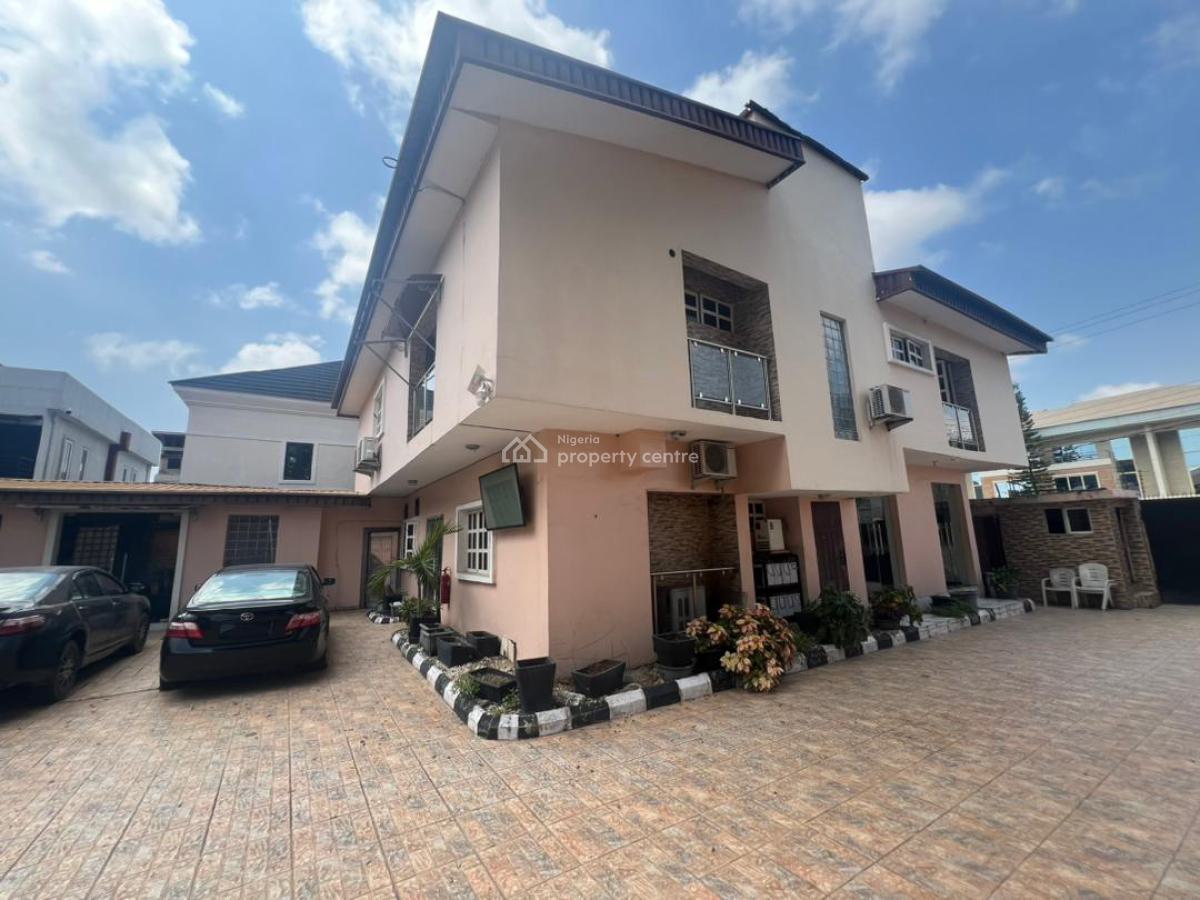 17 Bedroom Duplex, Lekki Phase 1, Lekki, Lagos, Detached Duplex for Rent