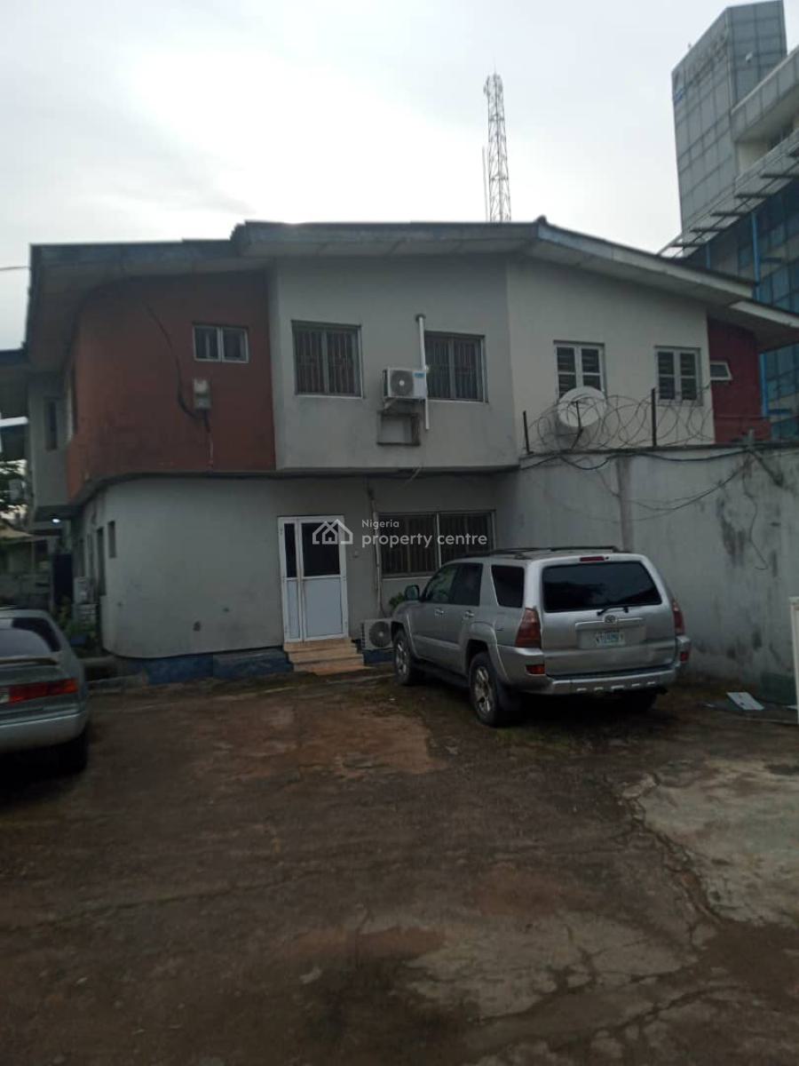 5 Bedroom Semi Detached House, Fagba Road, Agidingbi, Ikeja, Lagos, Semi-detached Duplex for Rent