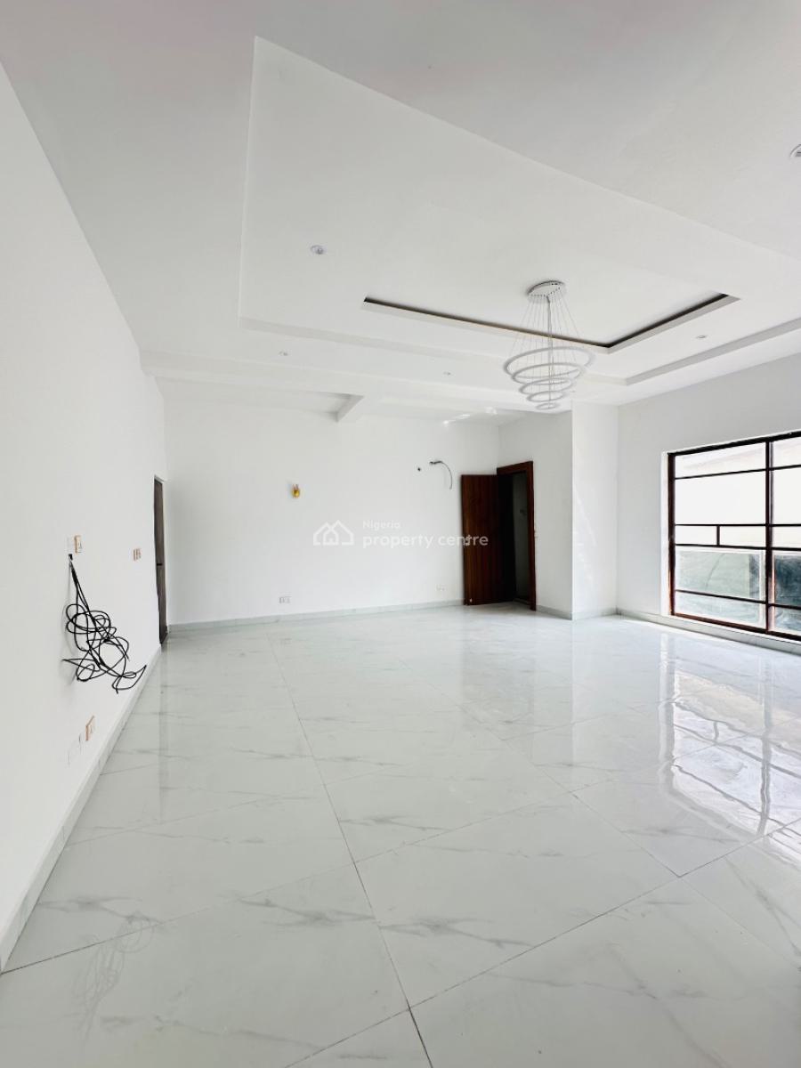 Neatly Built 2 Bedroom Apartment, Ikate, Lekki, Lagos, Flat / Apartment for Sale