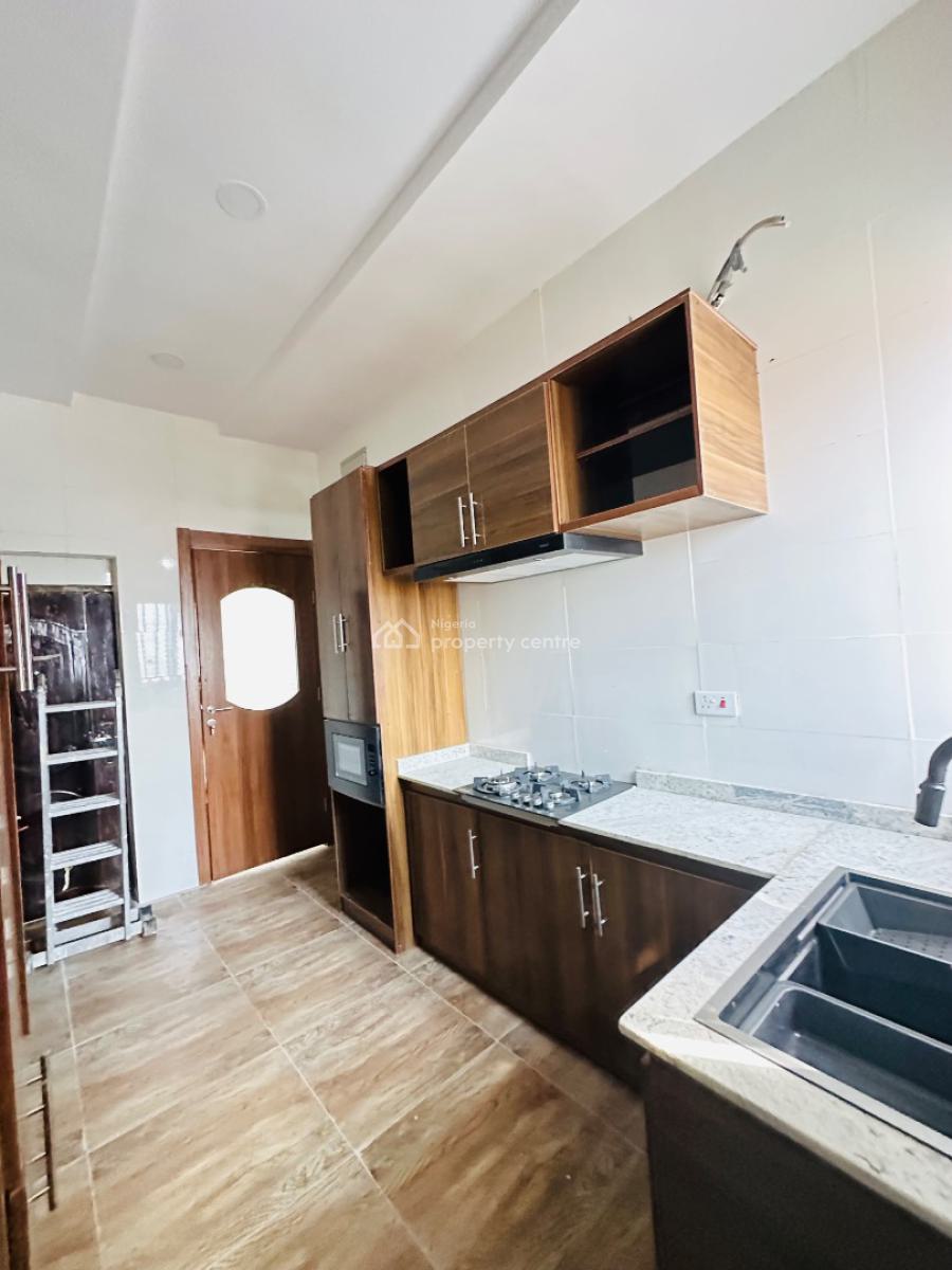 Neatly Built 2 Bedroom Apartment, Ikate, Lekki, Lagos, Flat / Apartment for Sale