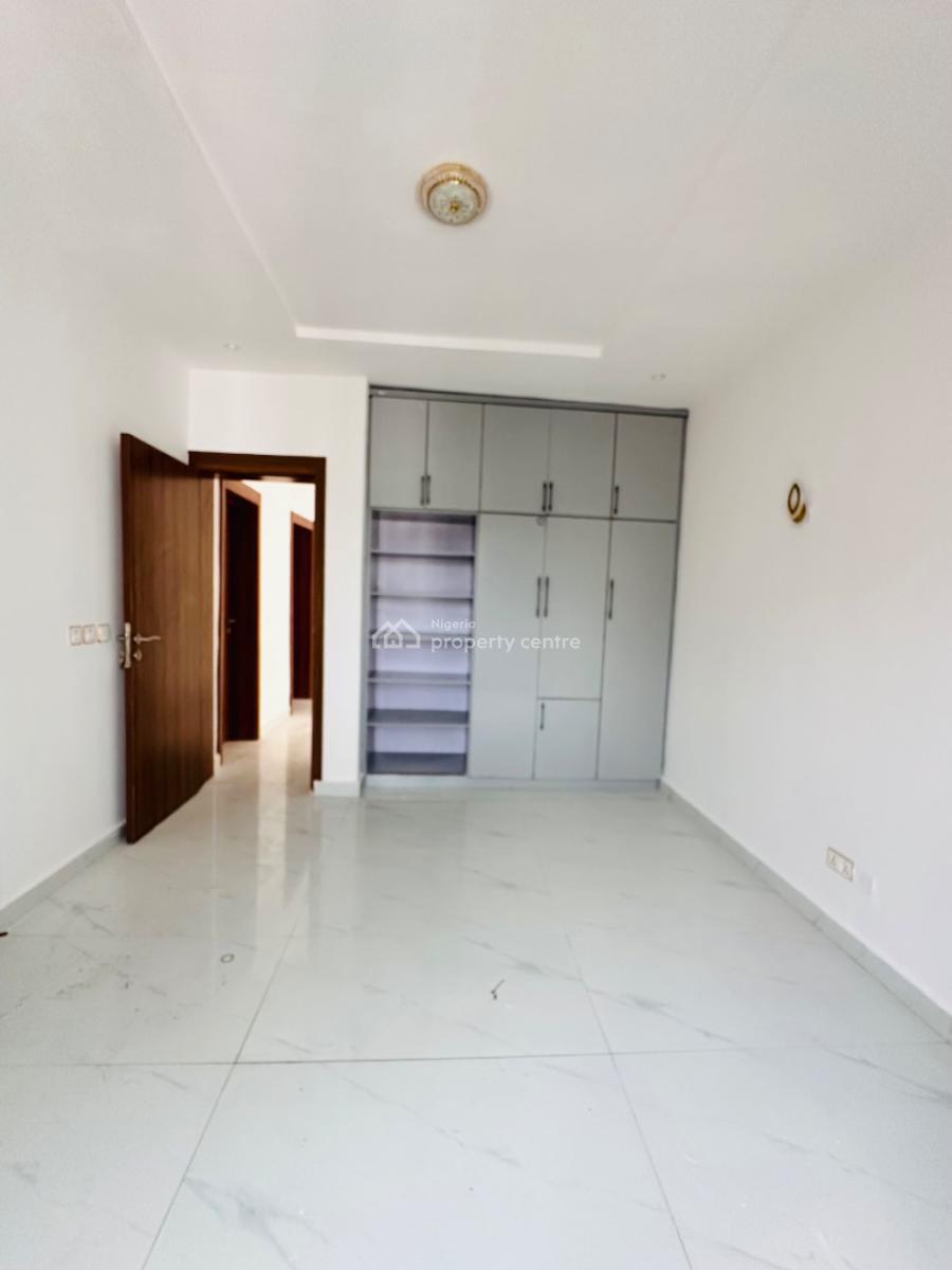 Neatly Built 2 Bedroom Apartment, Ikate, Lekki, Lagos, Flat / Apartment for Sale