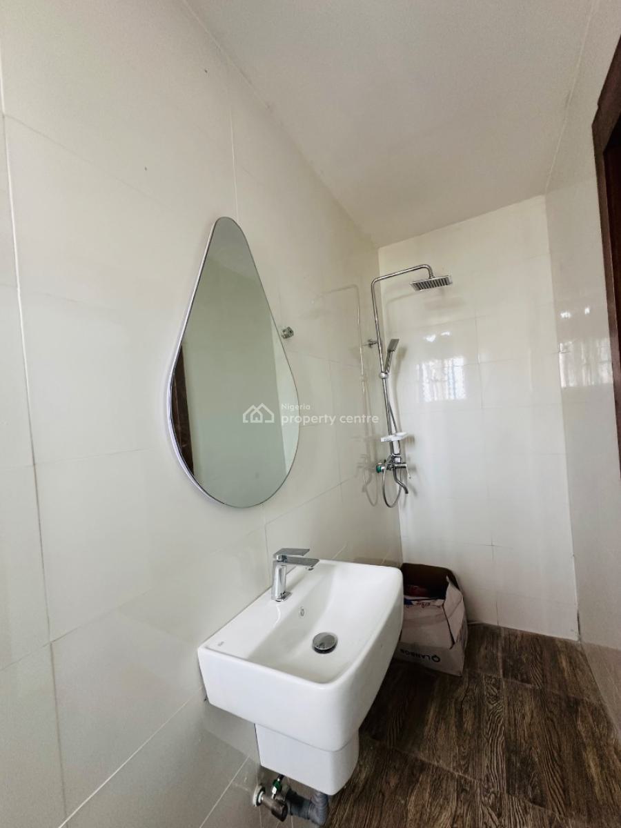 Neatly Built 2 Bedroom Apartment, Ikate, Lekki, Lagos, Flat / Apartment for Sale