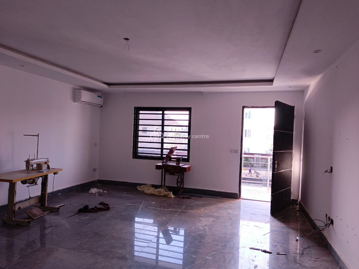 Neatly Built Service Studio 2 Bedroom Block of Flats, Gilmor, Jahi, Abuja, Flat / Apartment for Rent