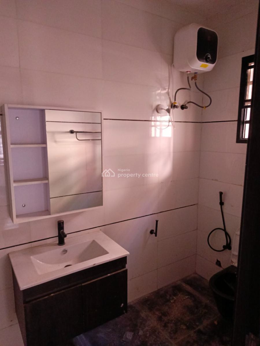 Neatly Built Service Studio 2 Bedroom Block of Flats, Gilmor, Jahi, Abuja, Flat / Apartment for Rent