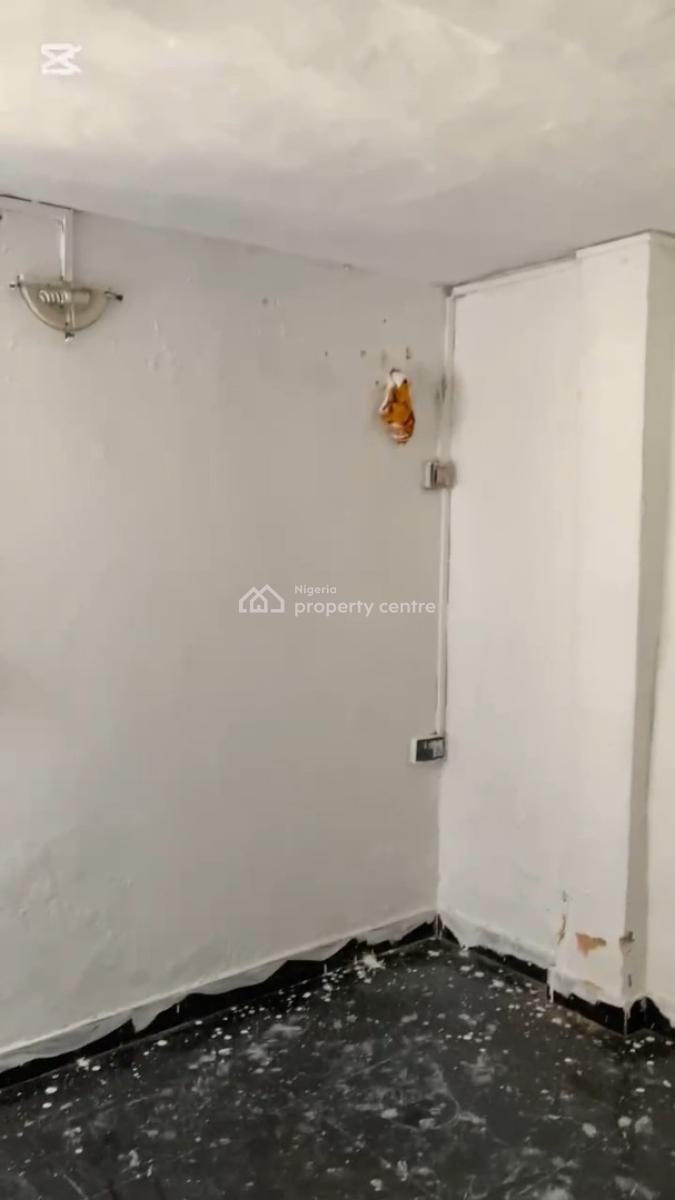 Spacious Self Contain Apartment, Behind Mega Chicken Ikota Villa Estate, Ikota, Lekki, Lagos, Self Contain (single Rooms) for Rent