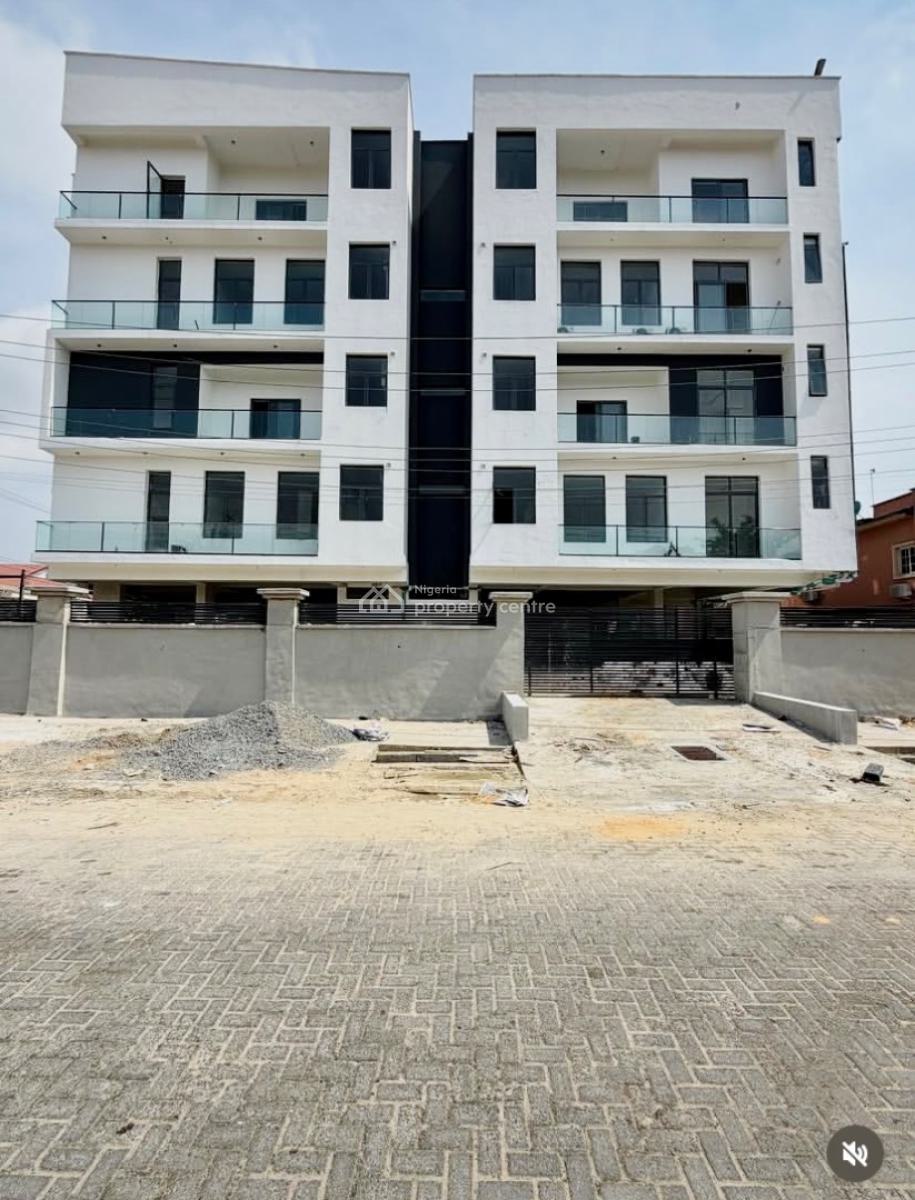 Luxurious 2 Bedroom Apartment with Swimming Pool and Elevator, Lekki Phase 1, Lekki, Lagos, Flat / Apartment for Rent