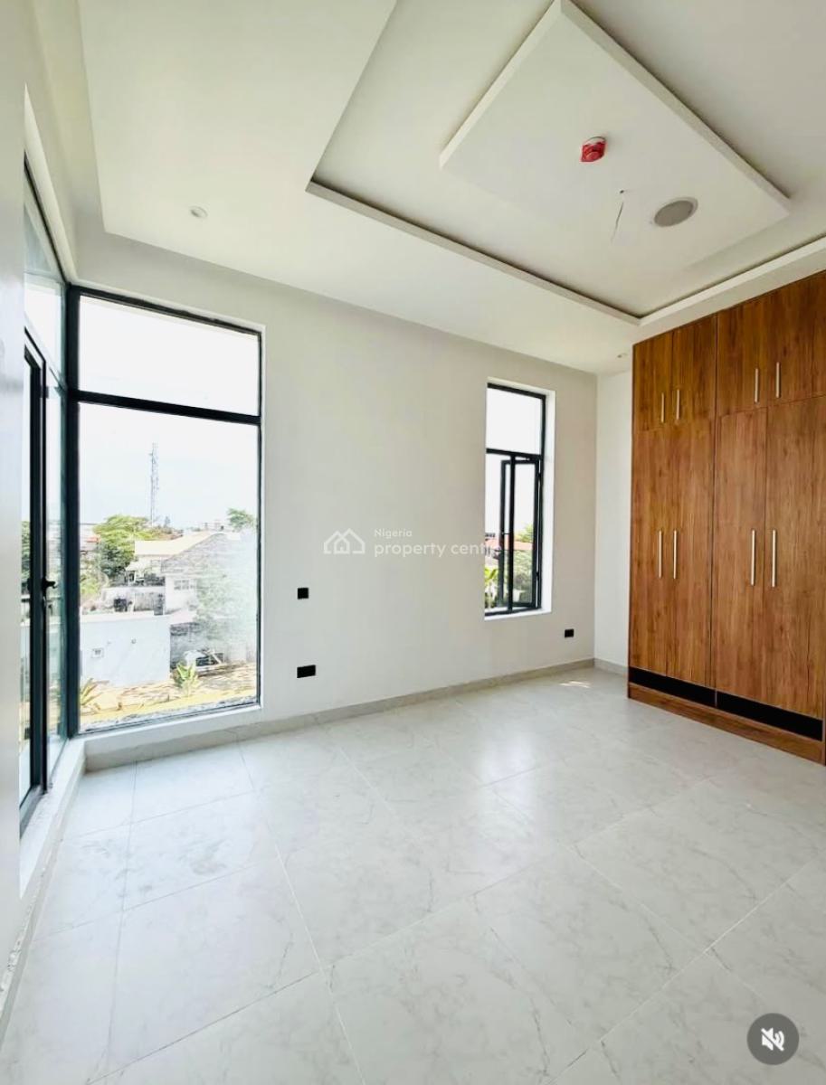 Luxurious 2 Bedroom Apartment with Swimming Pool and Elevator, Lekki Phase 1, Lekki, Lagos, Flat / Apartment for Rent