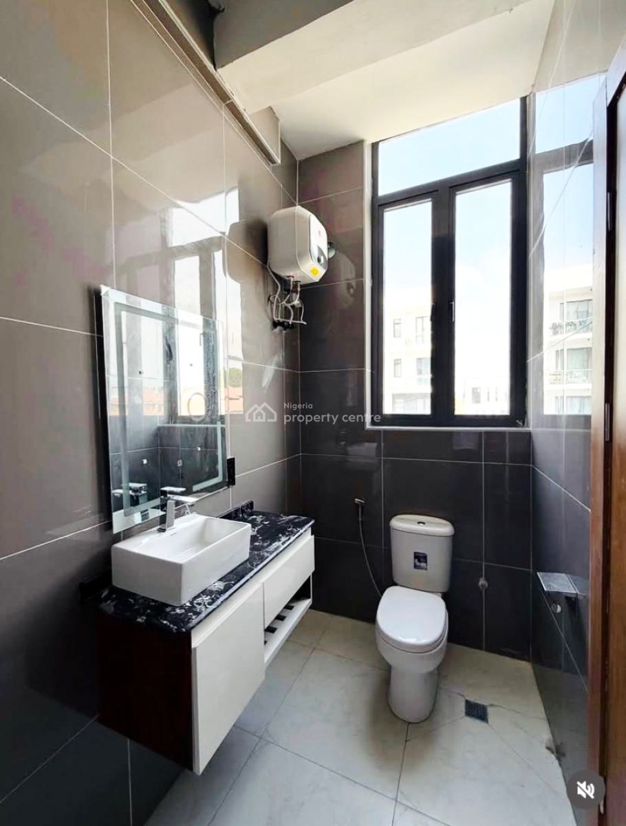 Luxurious 2 Bedroom Apartment with Swimming Pool and Elevator, Lekki Phase 1, Lekki, Lagos, Flat / Apartment for Rent