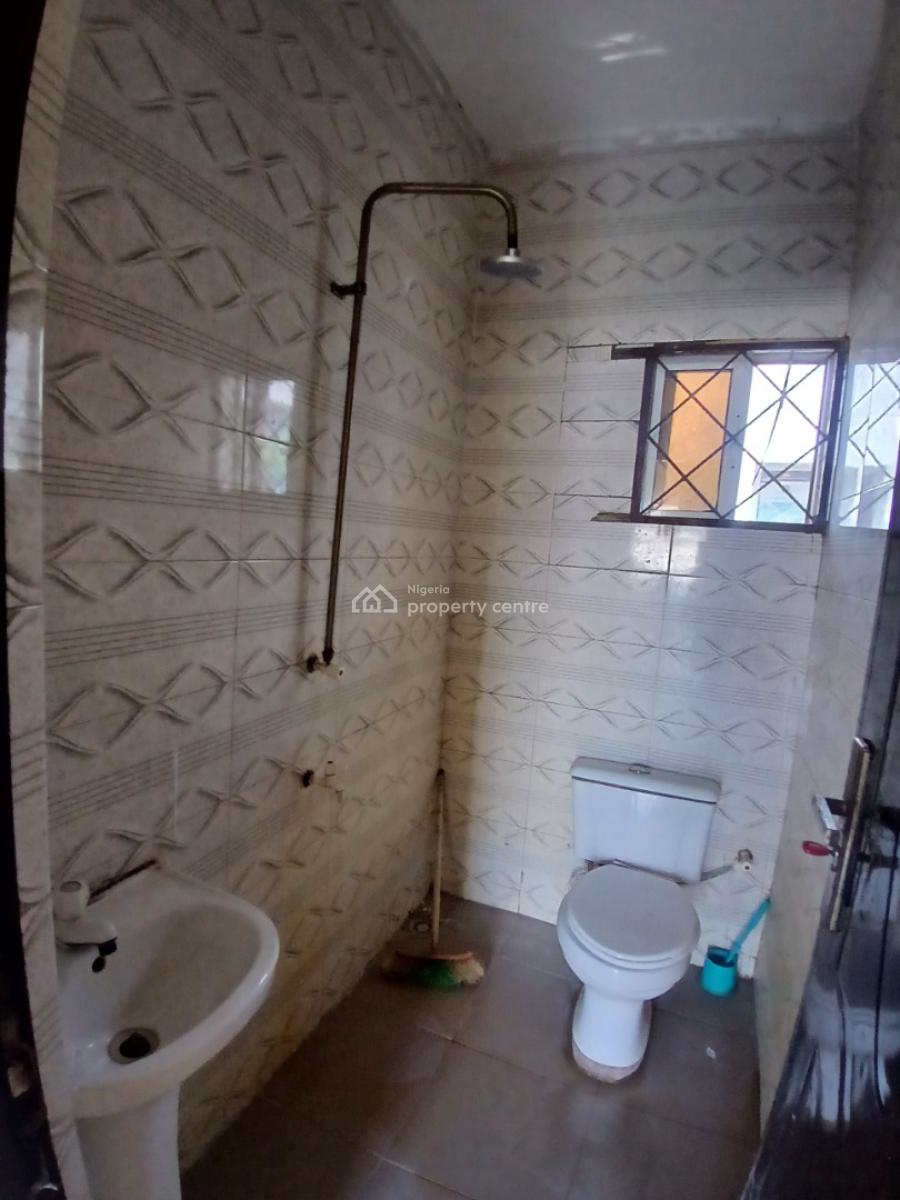 Newly Renovated 2 Bedroom Apartment, Ado Road, Ajah, Lagos, Flat / Apartment for Rent