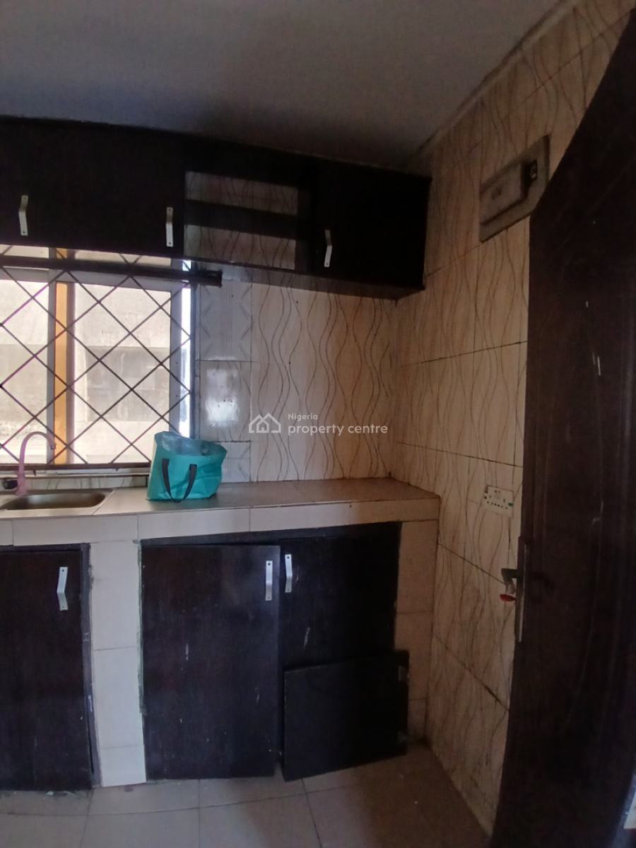 Newly Renovated 2 Bedroom Apartment, Ado Road, Ajah, Lagos, Flat / Apartment for Rent