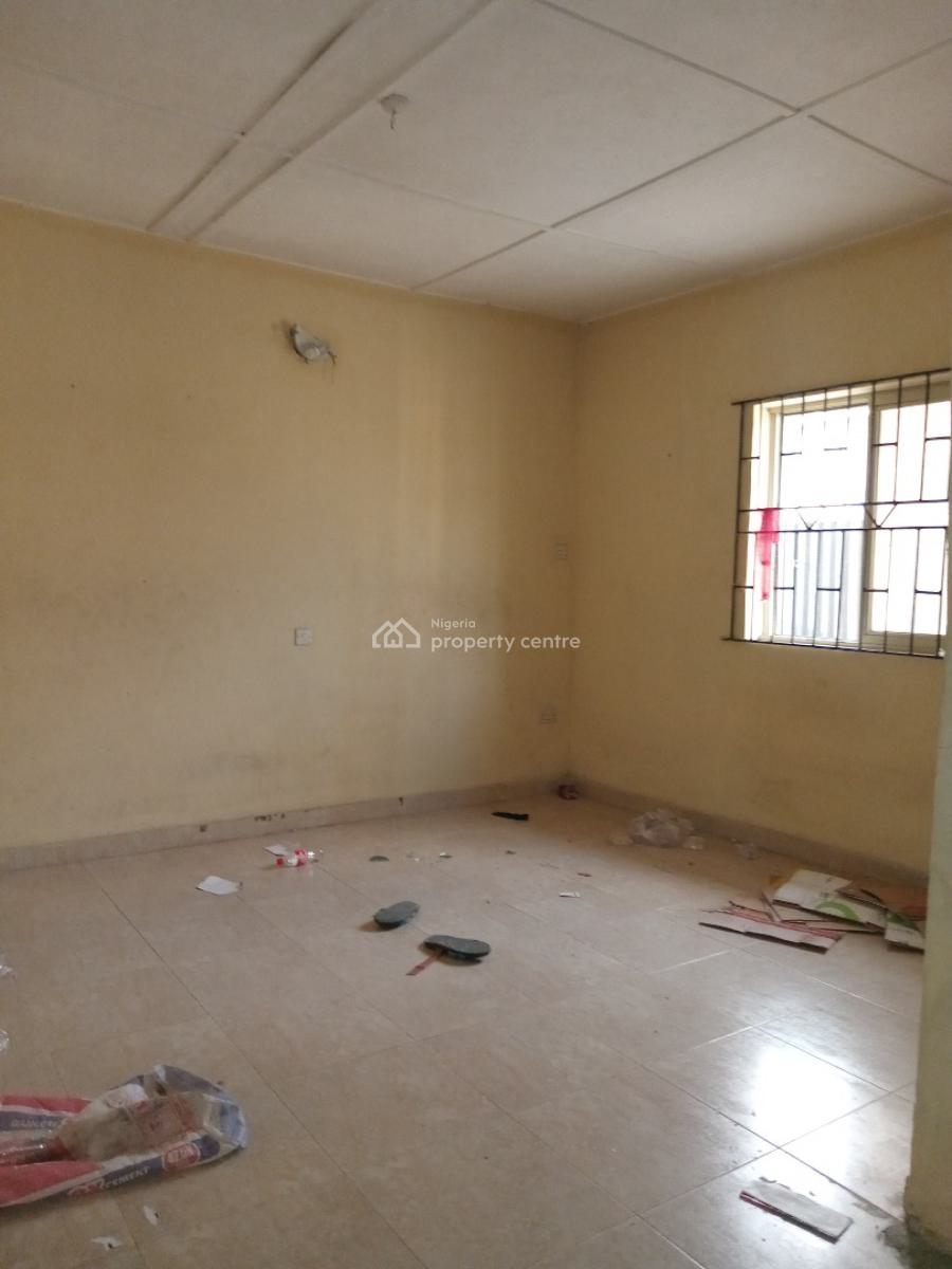 Spacious 4 Bedroom Flat, Ogombo, Ajah, Lagos, Flat / Apartment for Rent