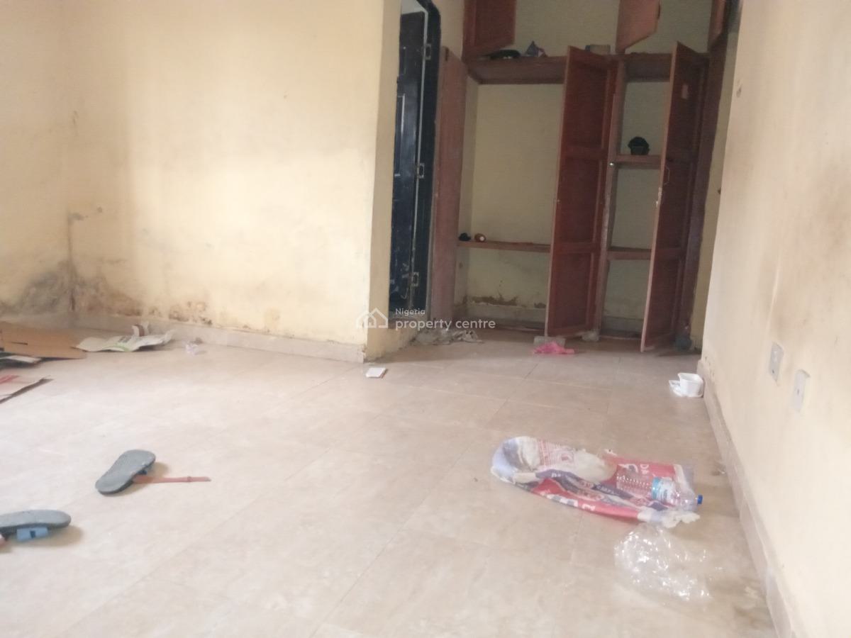 Spacious 4 Bedroom Flat, Ogombo, Ajah, Lagos, Flat / Apartment for Rent
