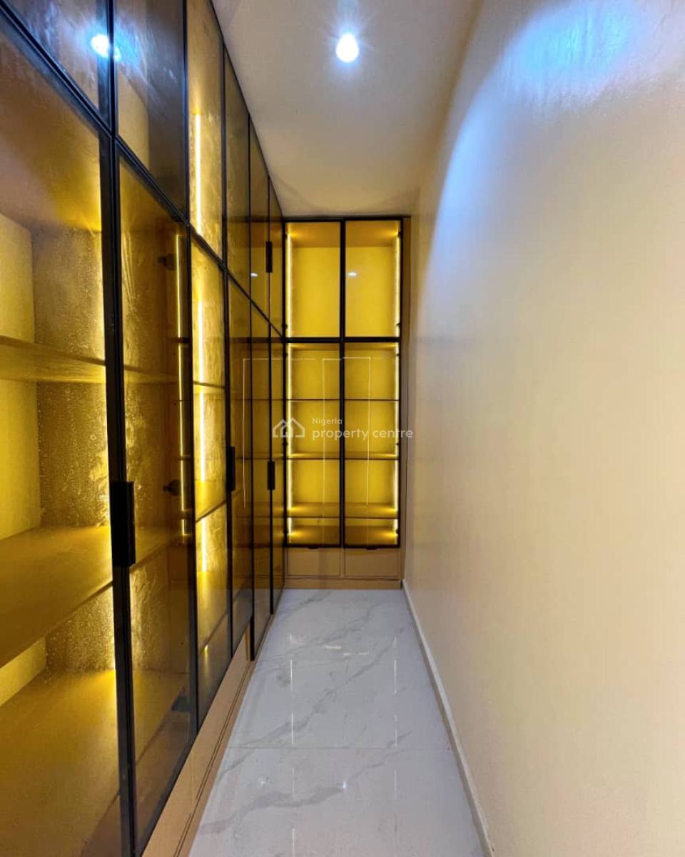 Luxury 6 Bedroom with Bq, Chevron Drive, Lekki, Lagos, Detached Duplex for Sale