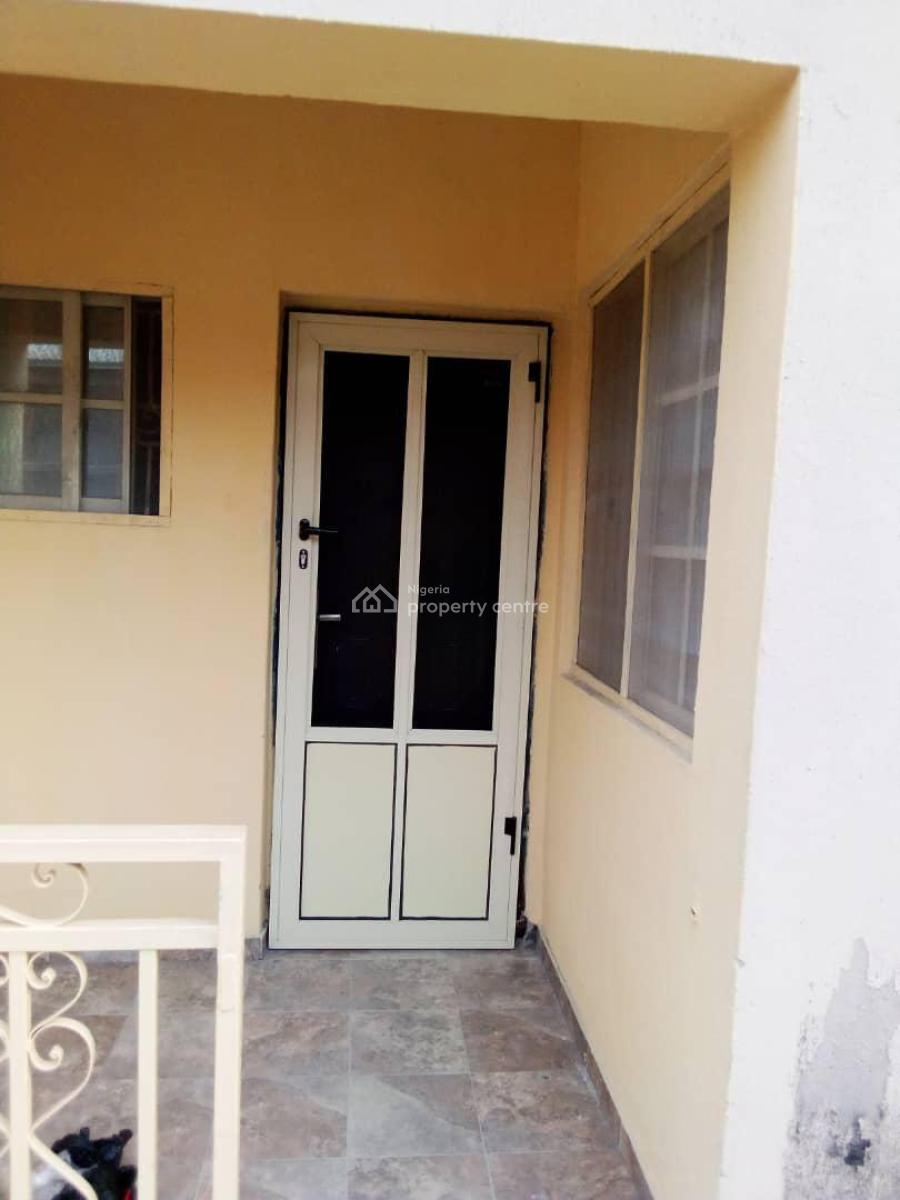 Well Maintained 3 Bedroon Flat, Gbagada Medina Estate, Gbagada, Lagos, Flat / Apartment for Sale