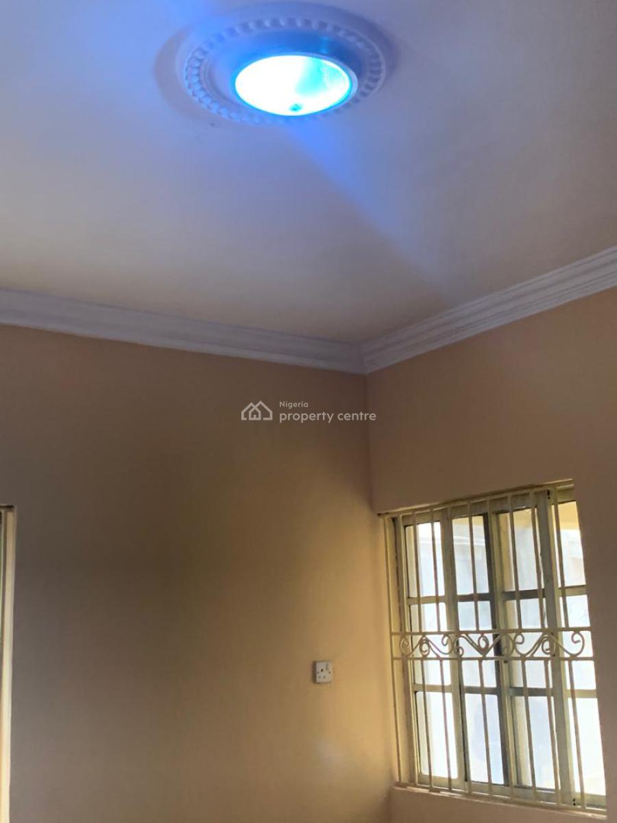 Well Maintained 3 Bedroon Flat, Gbagada Medina Estate, Gbagada, Lagos, Flat / Apartment for Sale