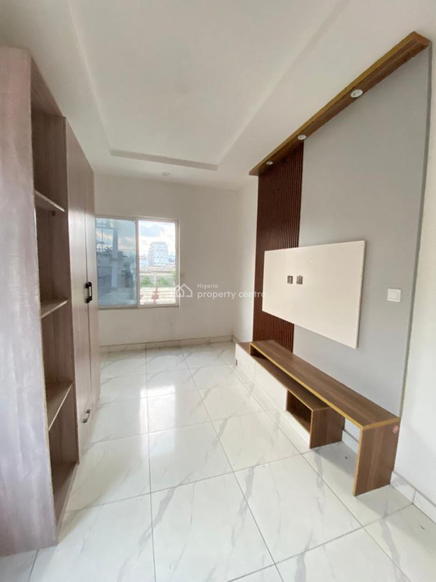 Nice 2 Bedroom Flat, Ilasan, Lekki, Lagos, Flat / Apartment for Rent