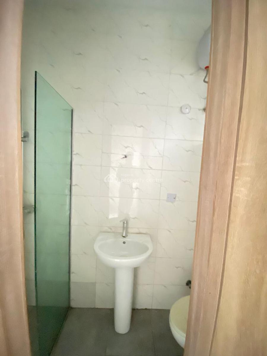 Nice 2 Bedroom Flat, Ilasan, Lekki, Lagos, Flat / Apartment for Rent
