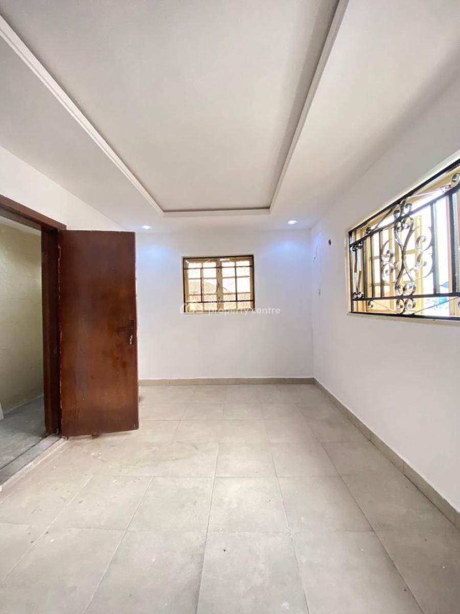 Nice 3 Bedroom Apartment, Lekki Phase 1, Lekki, Lagos, Flat / Apartment for Rent