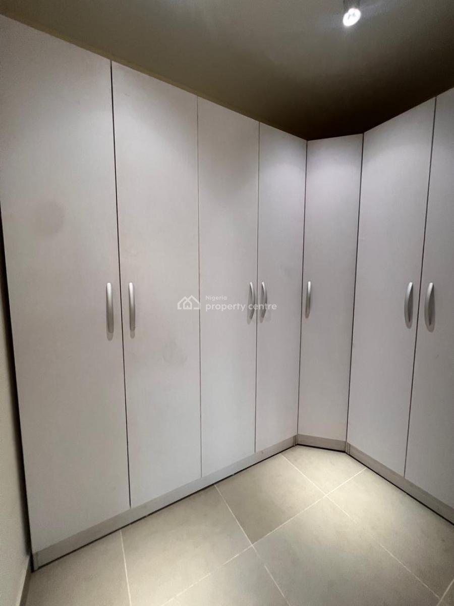 3 Bedroom Apartment with Swimming Pool, Gym and Bq, Lekki Phase 1, Lekki, Lagos, Block of Flats for Sale