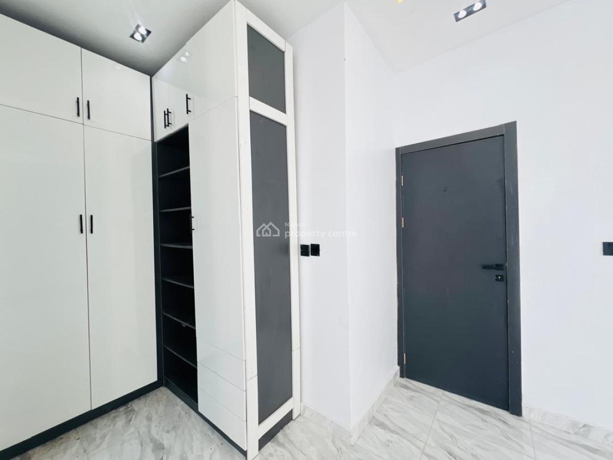 Stunning 3 Bedroom Terrace Duplex in a Serviced Estate, Ikota, Lekki, Lagos, Terraced Duplex for Sale