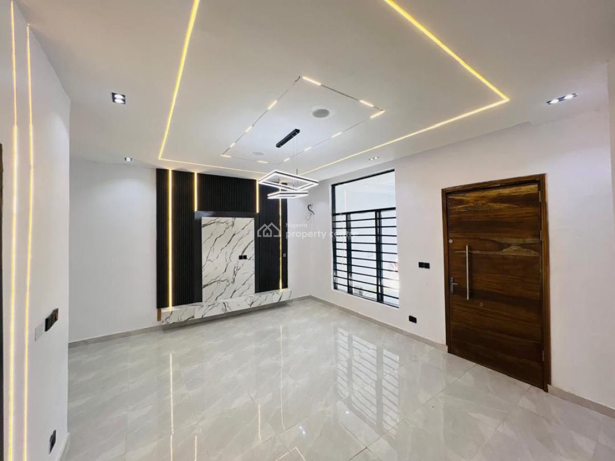 Stunning 3 Bedroom Terrace Duplex in a Serviced Estate, Ikota, Lekki, Lagos, Terraced Duplex for Sale