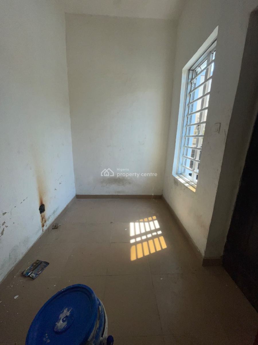 a Room Bq, Mobil Road, Ilaje, Ajah, Lagos, Self Contain (single Rooms) for Rent