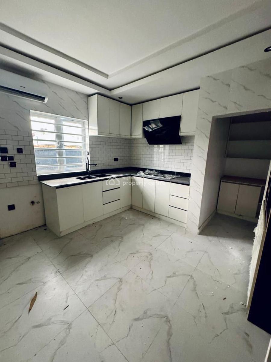 Fully Finished Very Spacious Serviced 4 Bedrooms Fully Detached Duplex, Mobil Road, Ajah, Lagos, Detached Duplex for Rent