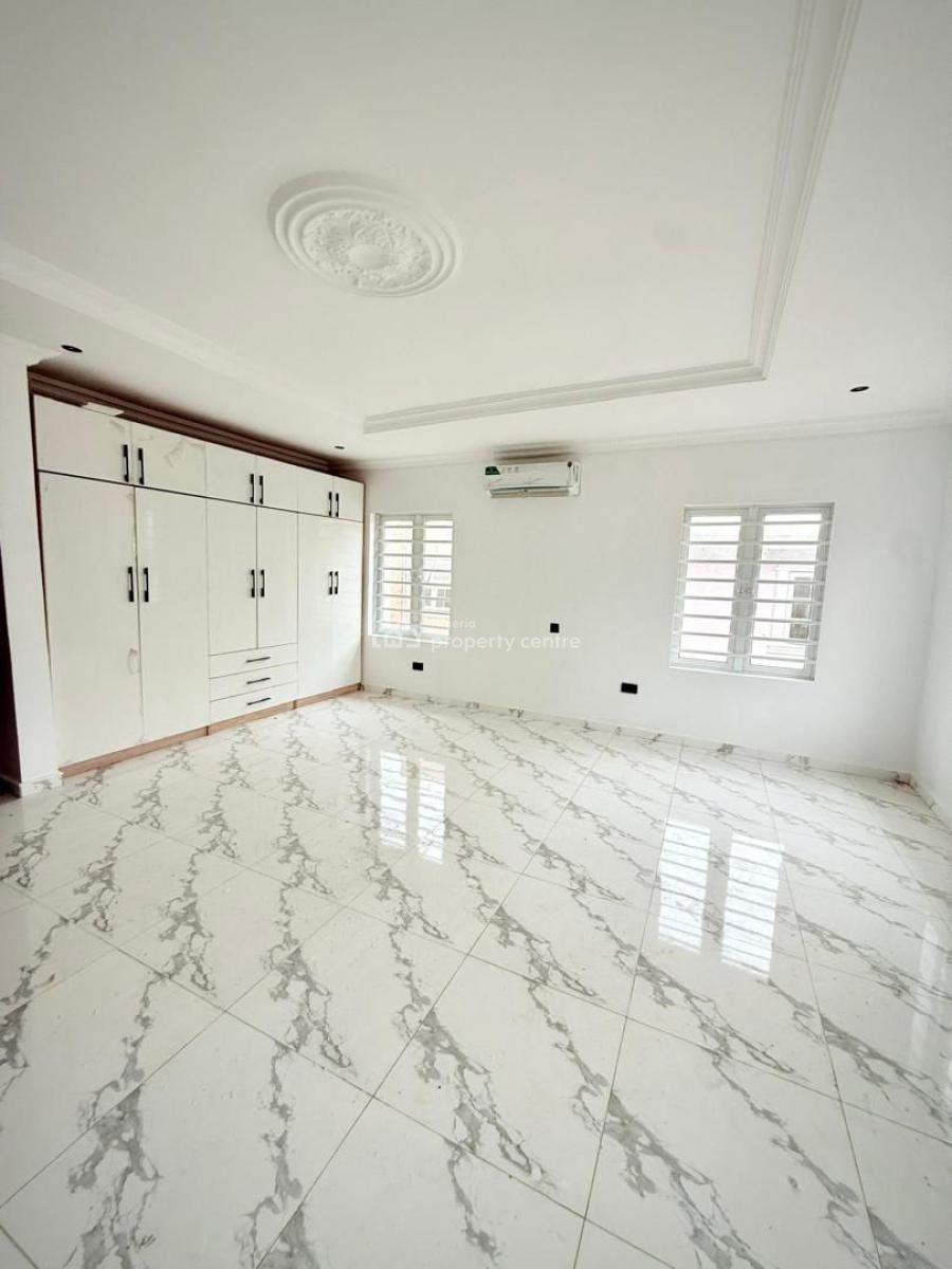 Fully Finished Very Spacious Serviced 4 Bedrooms Fully Detached Duplex, Mobil Road, Ajah, Lagos, Detached Duplex for Rent