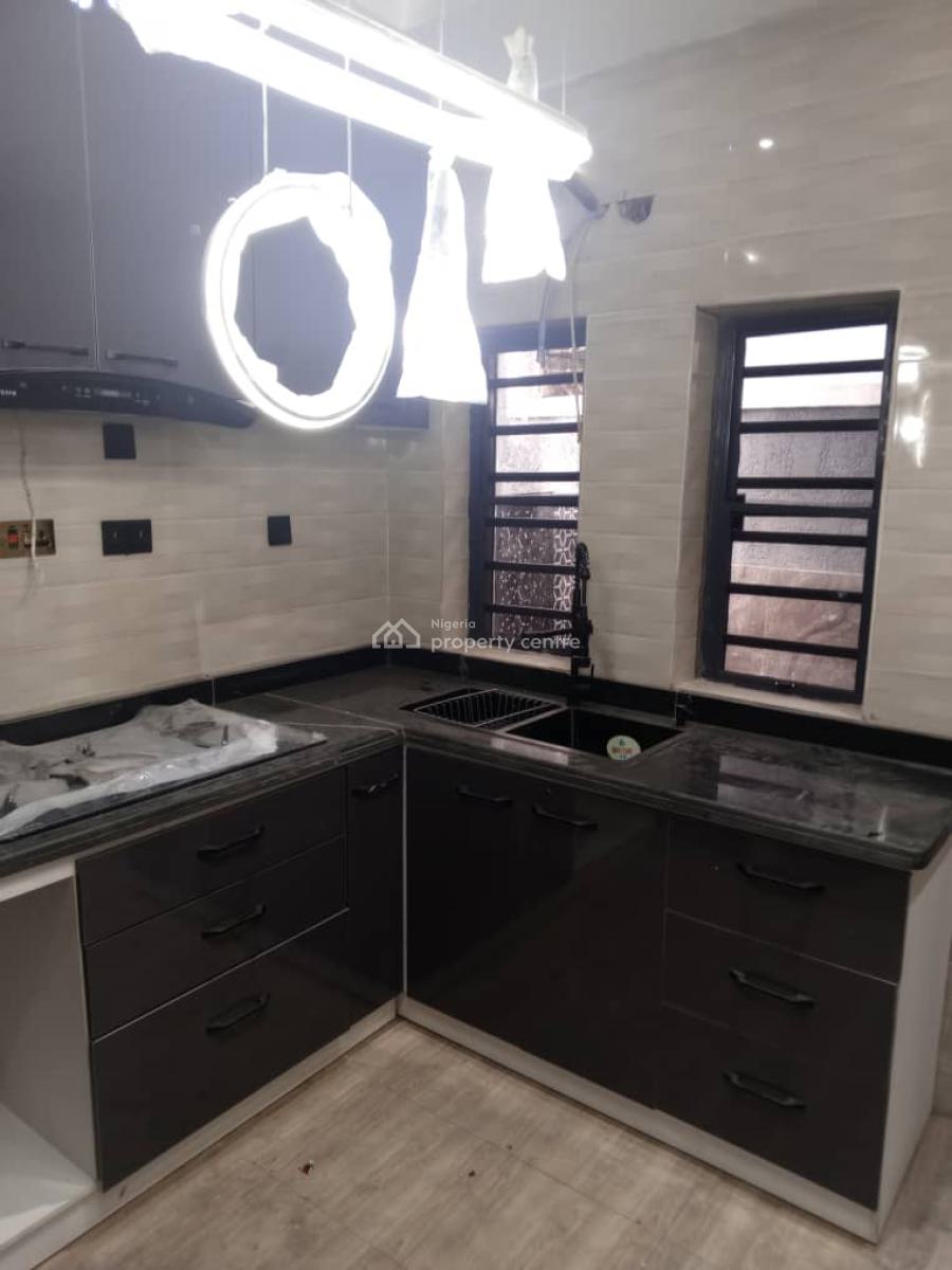 Executive Newly Built 3 Bedroom Terrace Duplex, Shasha Orisunbare, Alimosho, Lagos, Terraced Duplex for Rent