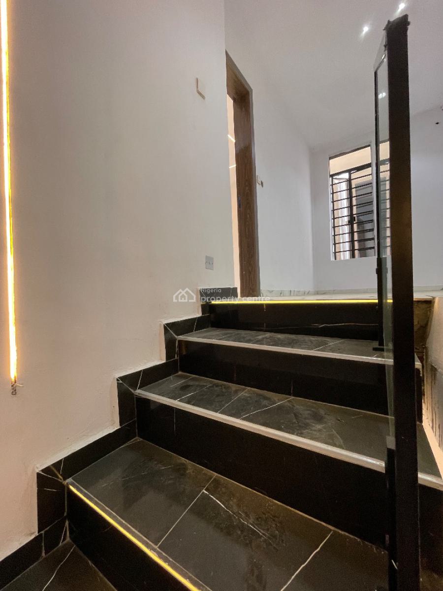 4 Bedroom Semi Detached, Ikota Gra, Ikota, Lekki, Lagos, Semi-detached Duplex for Sale