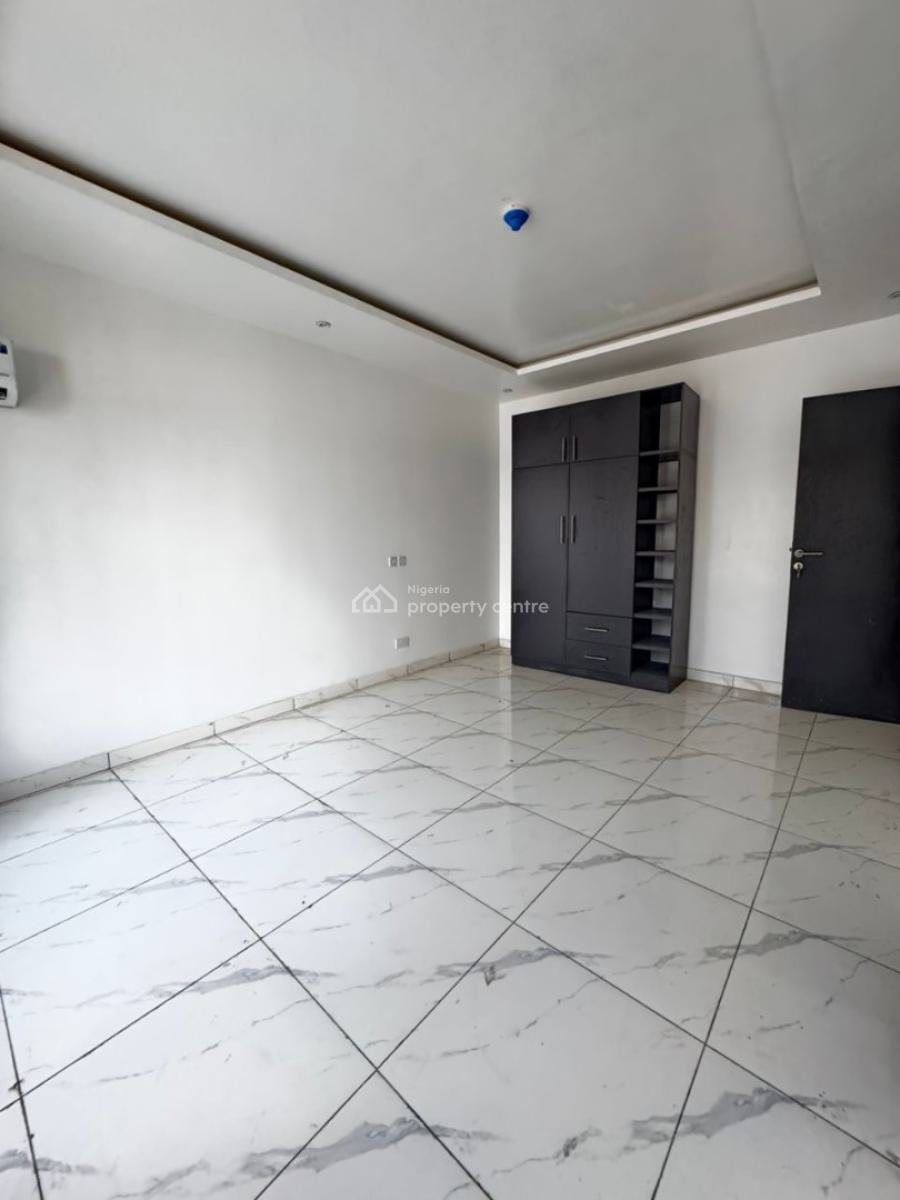 Luxury 2 Bedroom Apartment, Lekki Phase 1, Lekki, Lagos, Flat / Apartment for Sale