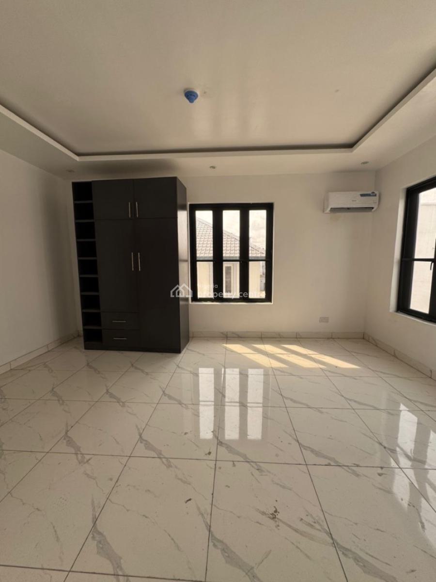 Luxury 2 Bedroom Apartment, Lekki Phase 1, Lekki, Lagos, Flat / Apartment for Sale