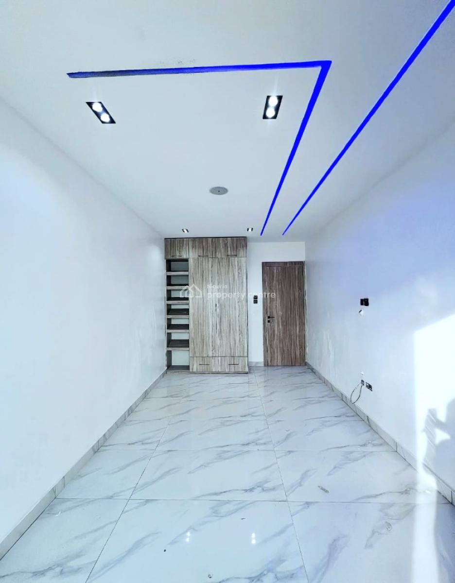 Fully Serviced 2 Bedroom Apartments with Bq, Lekki Phase 1, Lekki, Lagos, Flat / Apartment for Sale