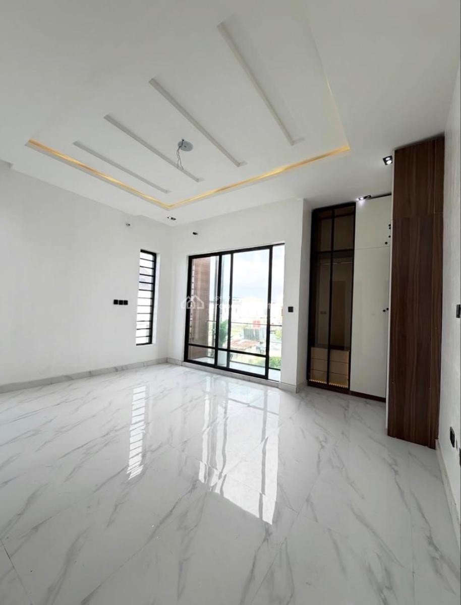 Lovely 4 Bedroom with Bq, Ikota, Lekki, Lagos, Semi-detached Duplex for Sale